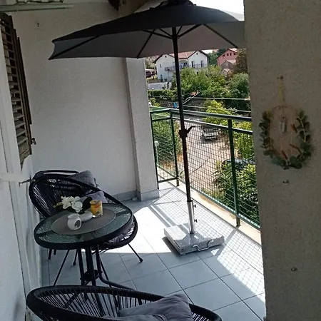 Apartamento Elena Imotski